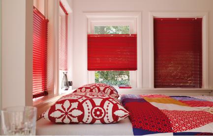 Bild rotes Wohnzimmer